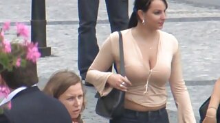 جوڑی کی حوصلہ افزائی busty tramps کے درمیان ایک میٹھے مشکل ڈک سکی ترکی کے لالچ